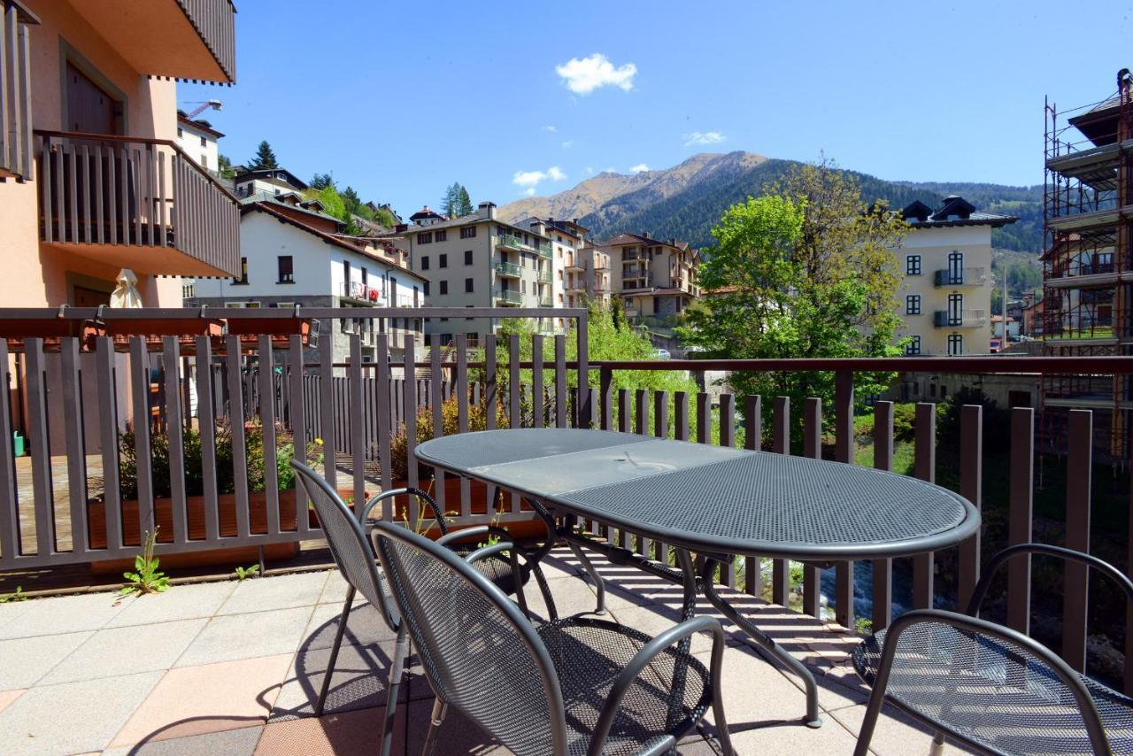 Luxury Apartment Private Parking-Wifi-Netflix Ponte Di Legno Exterior photo